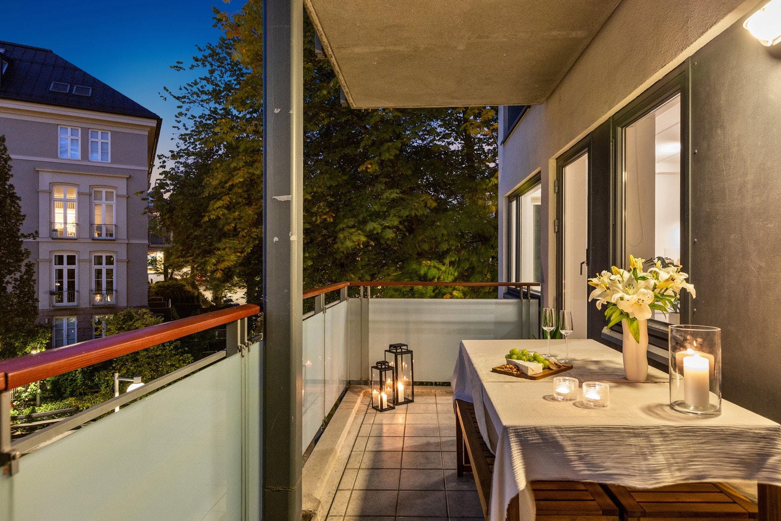 God plass til utemøbler Galleribilde