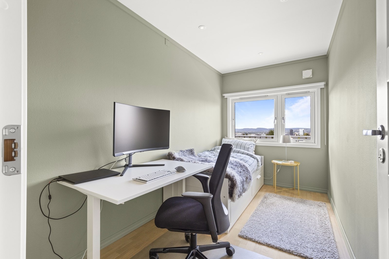 Soverom ll passer perfekt som barnerom, gjesterom eller kontor. Galleribilde