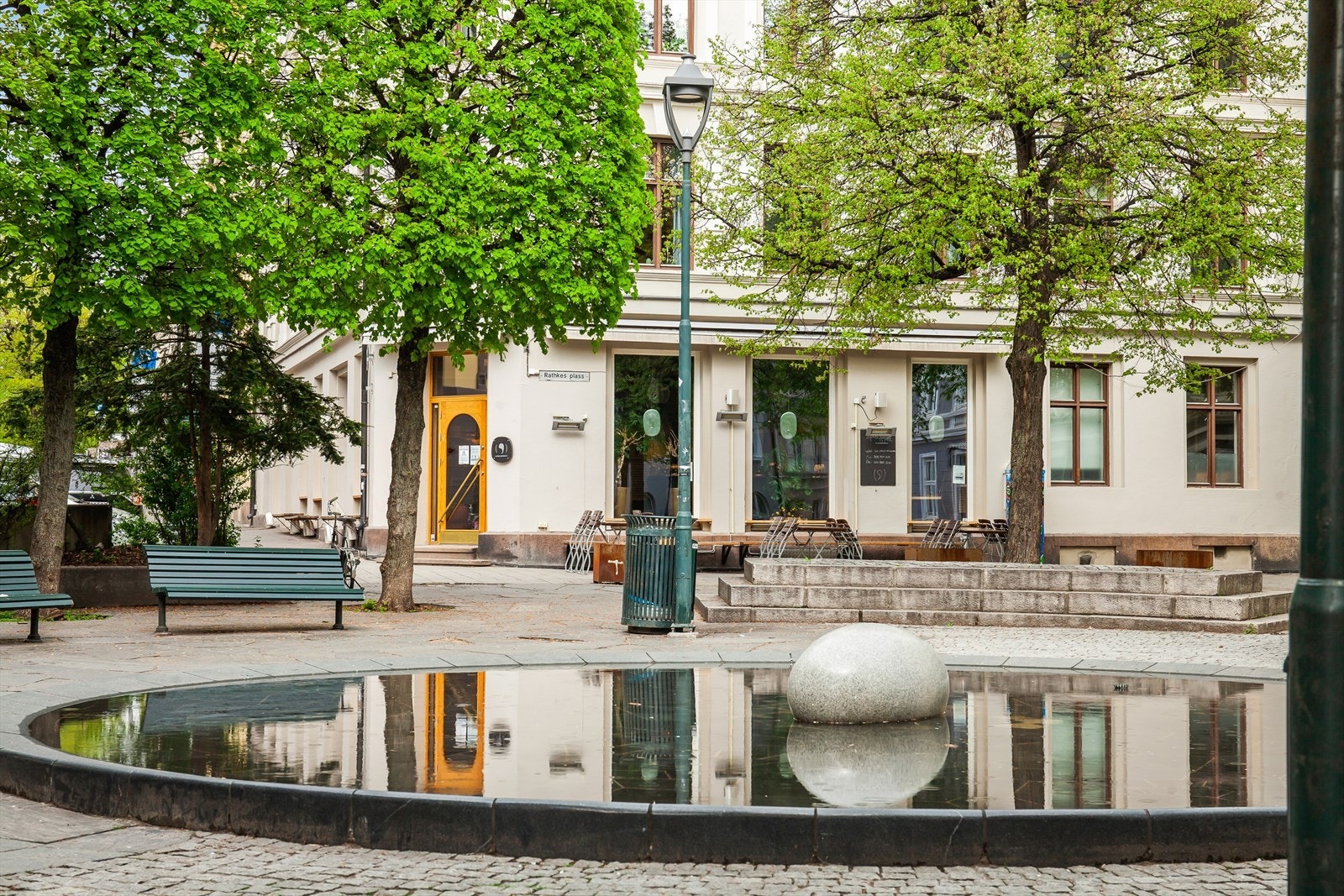 Olaf Ryes plass, et sentralt møtepunkt i nabolaget. Galleribilde