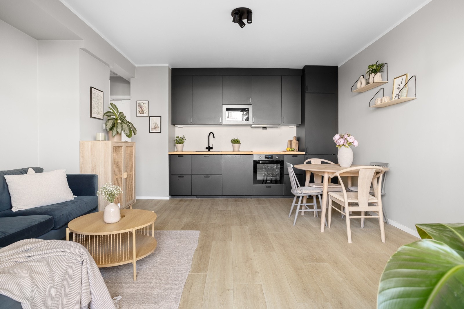 Leiligheten har en attraktiv og delikat utforming Galleribilde