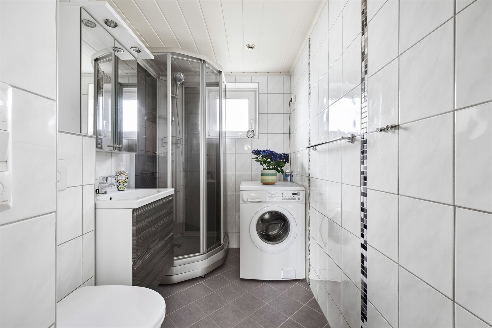 Badet ble renovert av borettslaget samtidig med rør-fornying rundt 2011/2012. Galleribilde