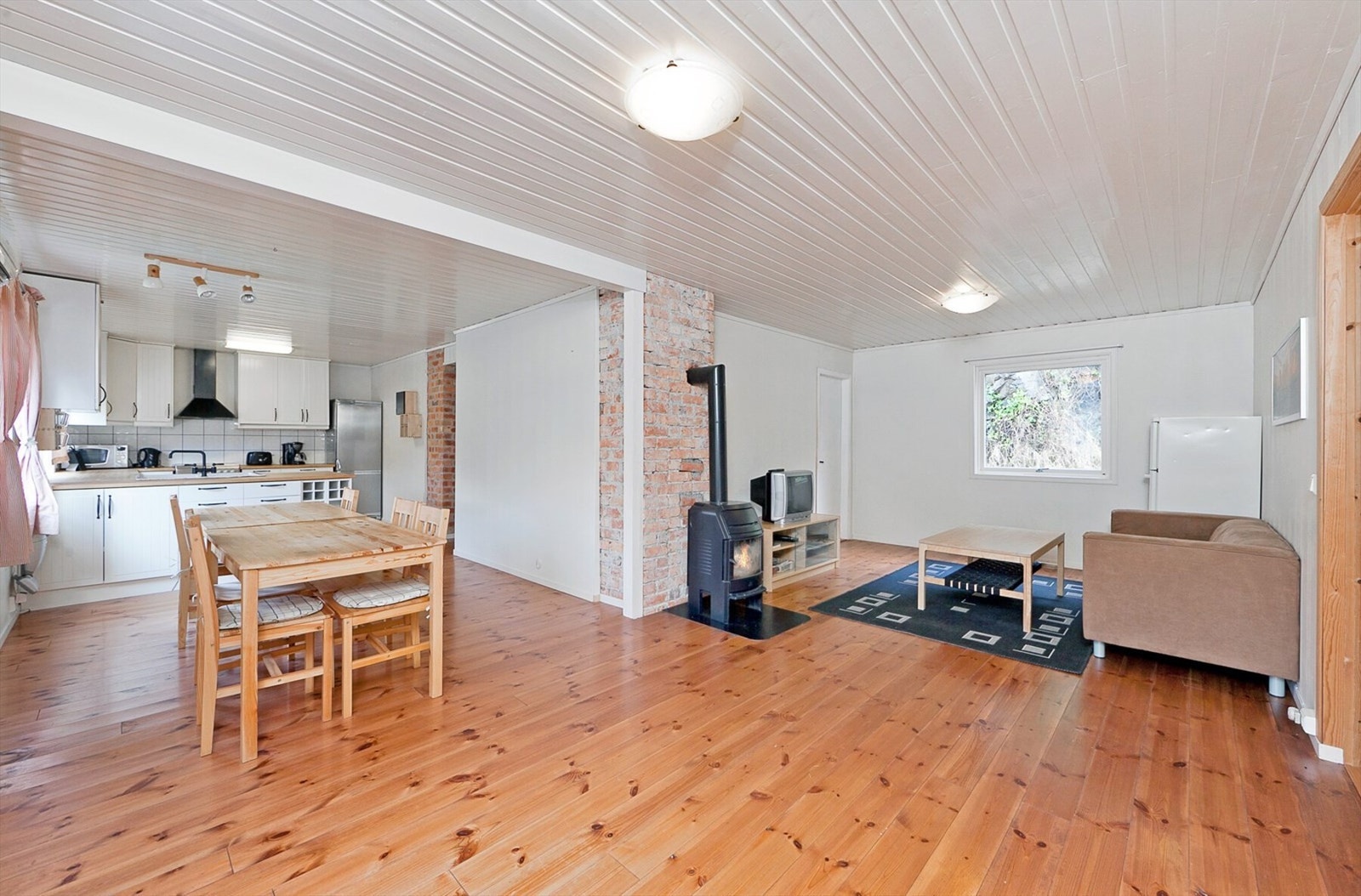 Stue og kjøkken 1. etasje Galleribilde