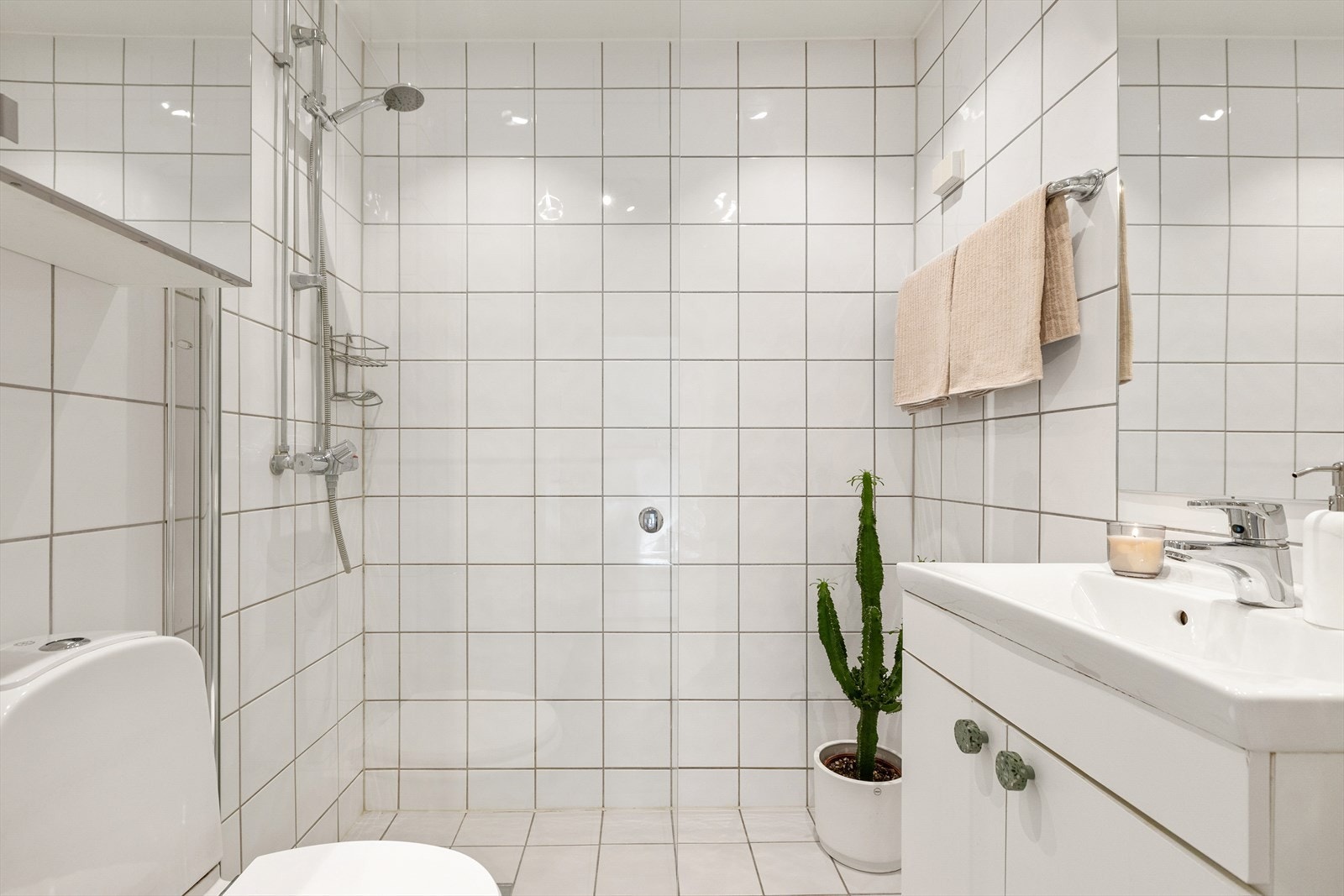 Badene i borettslaget ble rehabilitert i 2004/2005. Galleribilde