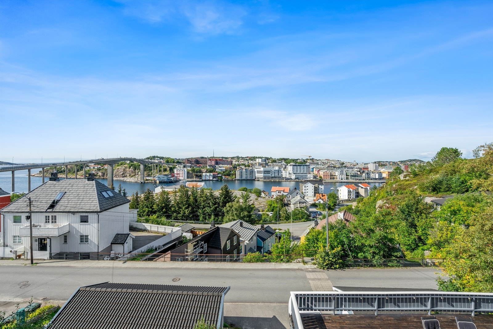 Din lokale eiendomsmegler Anders Havneraas preseneter Hans Lossius gt 4 B! Galleribilde