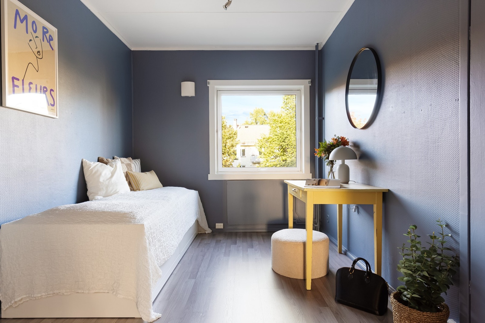 Dette rommet er perfekt som barnerom, gjesterom og/eller kontor - alt etter ønske og behov. Galleribilde