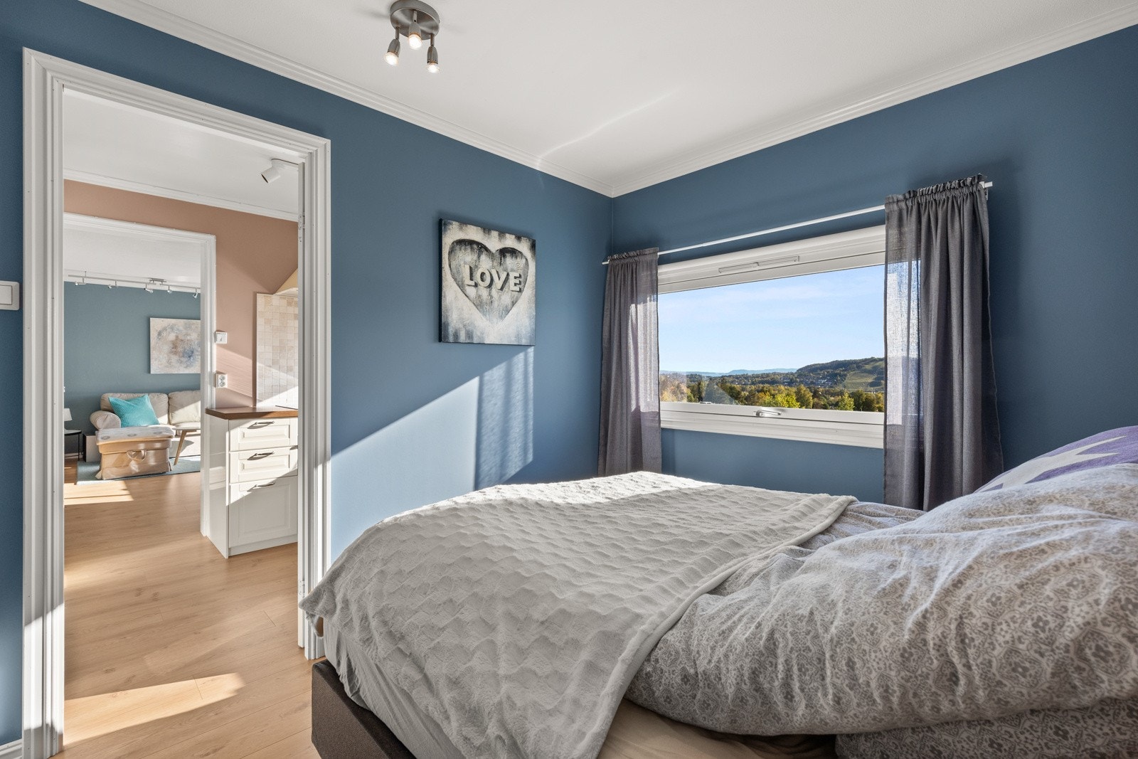 Soverom med adkomst via kjøkken Galleribilde