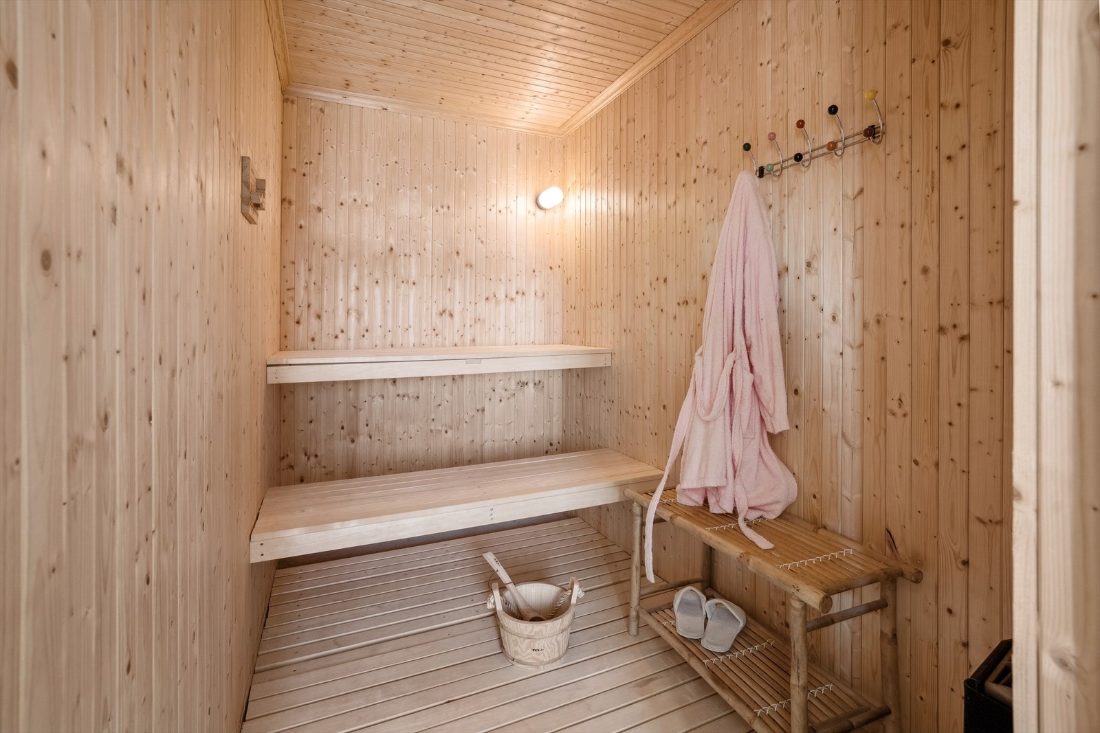 Der det er hjerterom... Her er det plass til iallfall 4 voksne personer Galleribilde