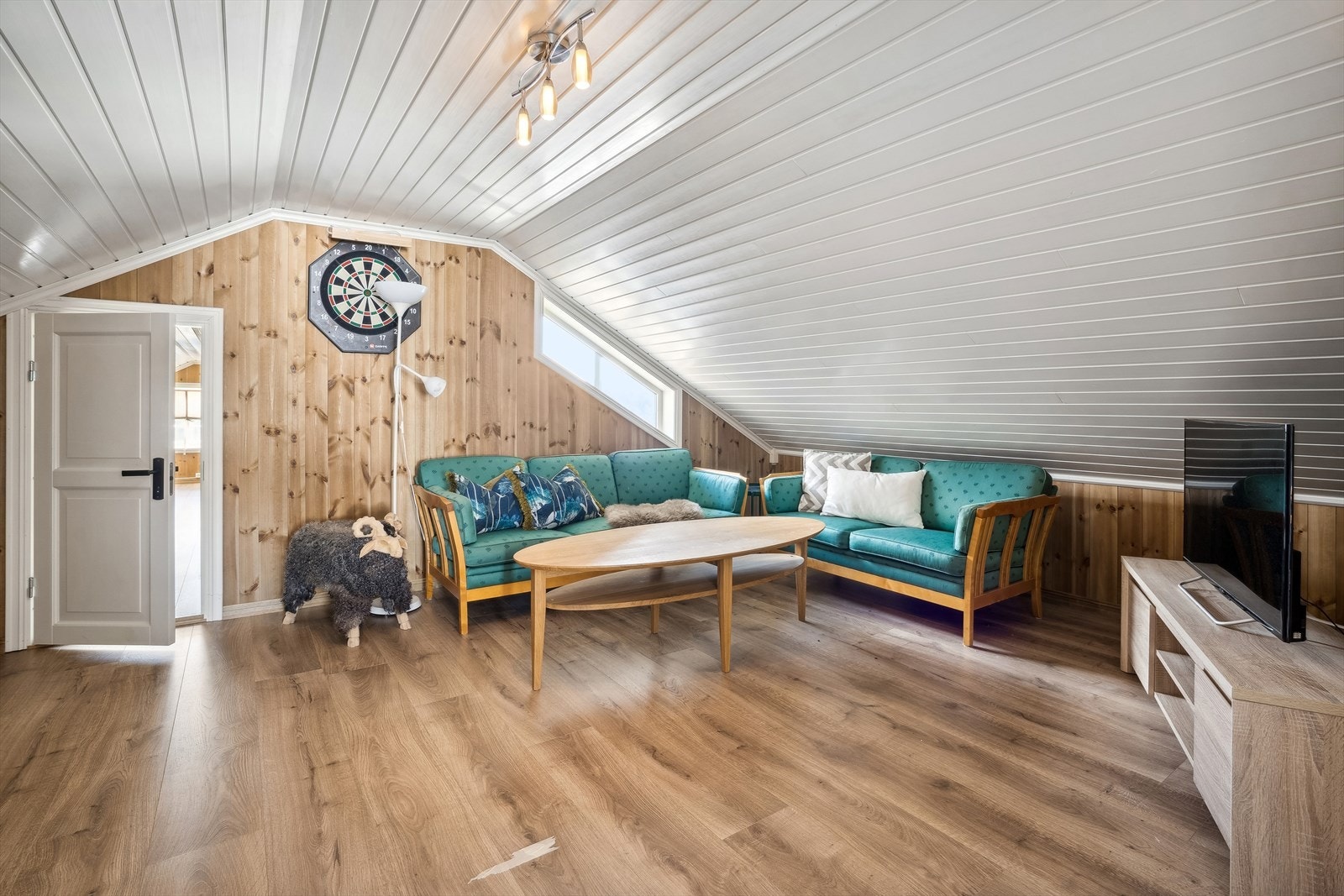 Her kan ungdommen invitere venner og kjærester Galleribilde