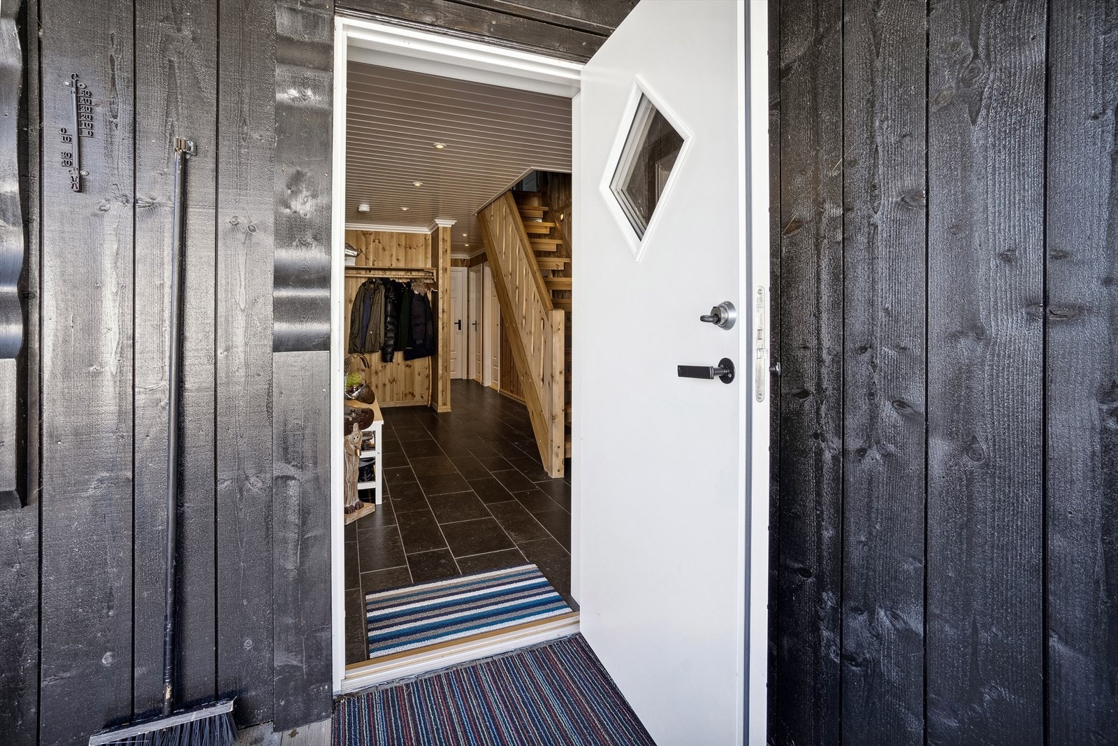 Velkommen inn i din nye hytte Galleribilde