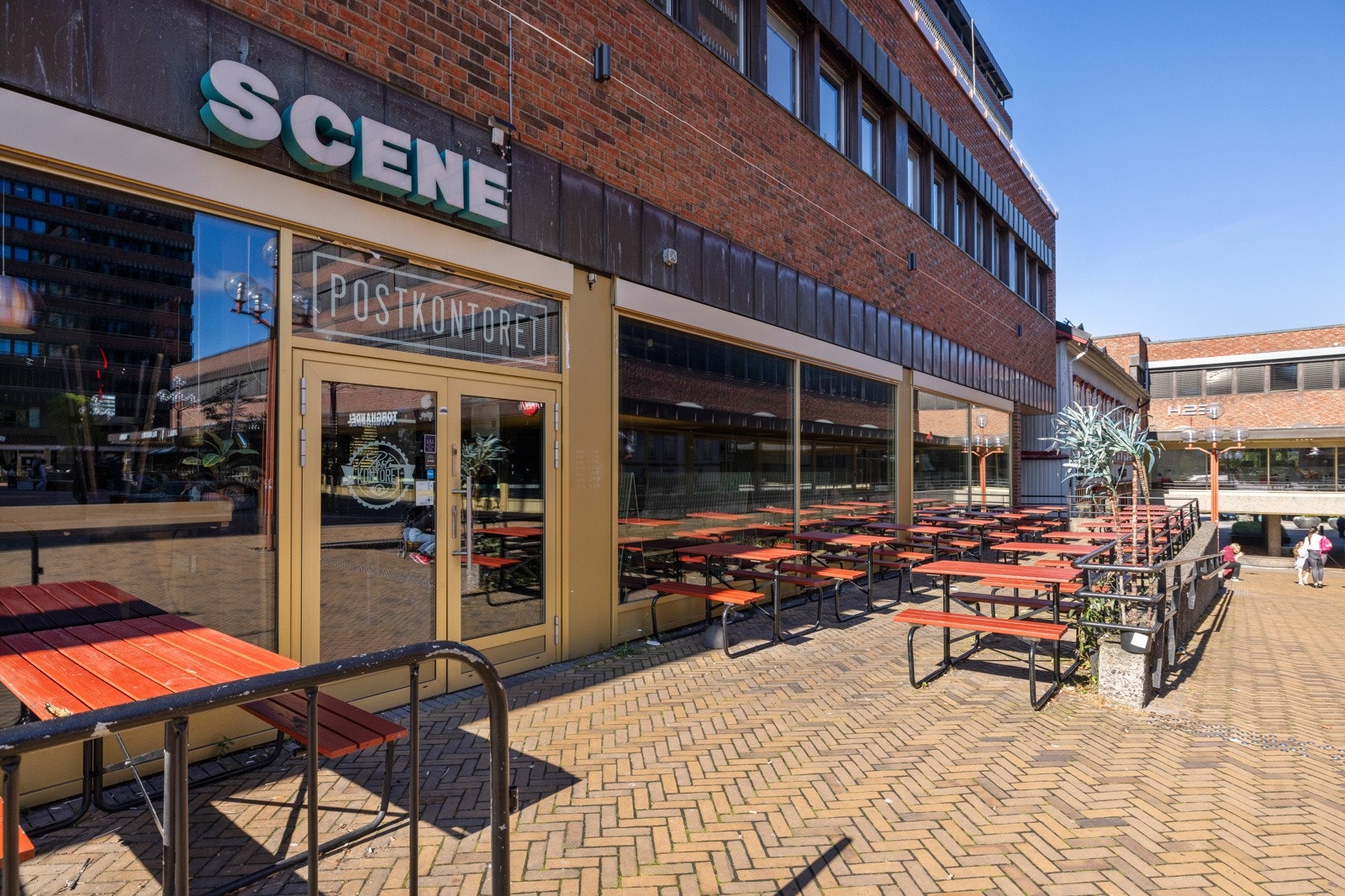 Tøyen Torg. Galleribilde