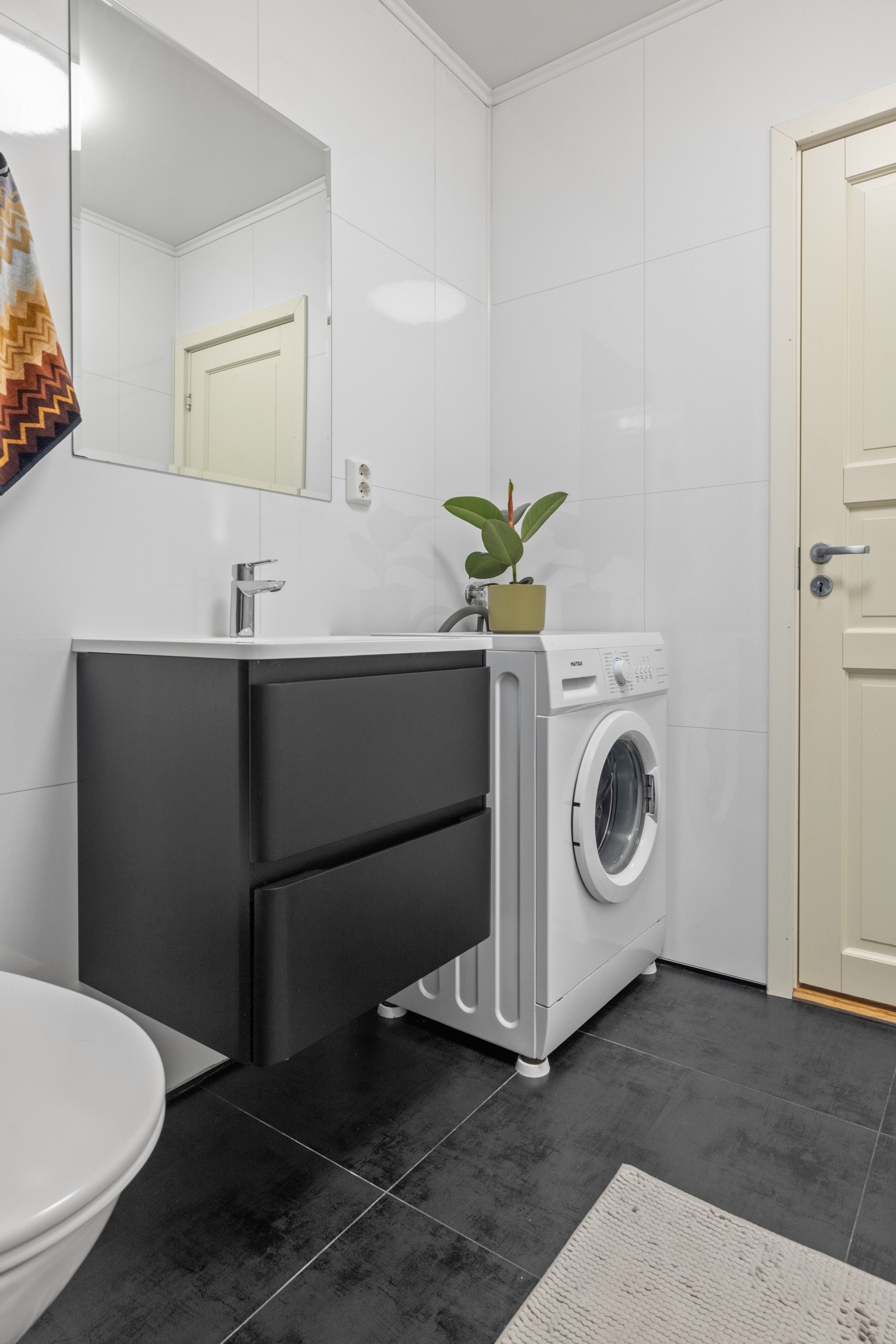 Det er opplegg for vaskemaskin. Galleribilde