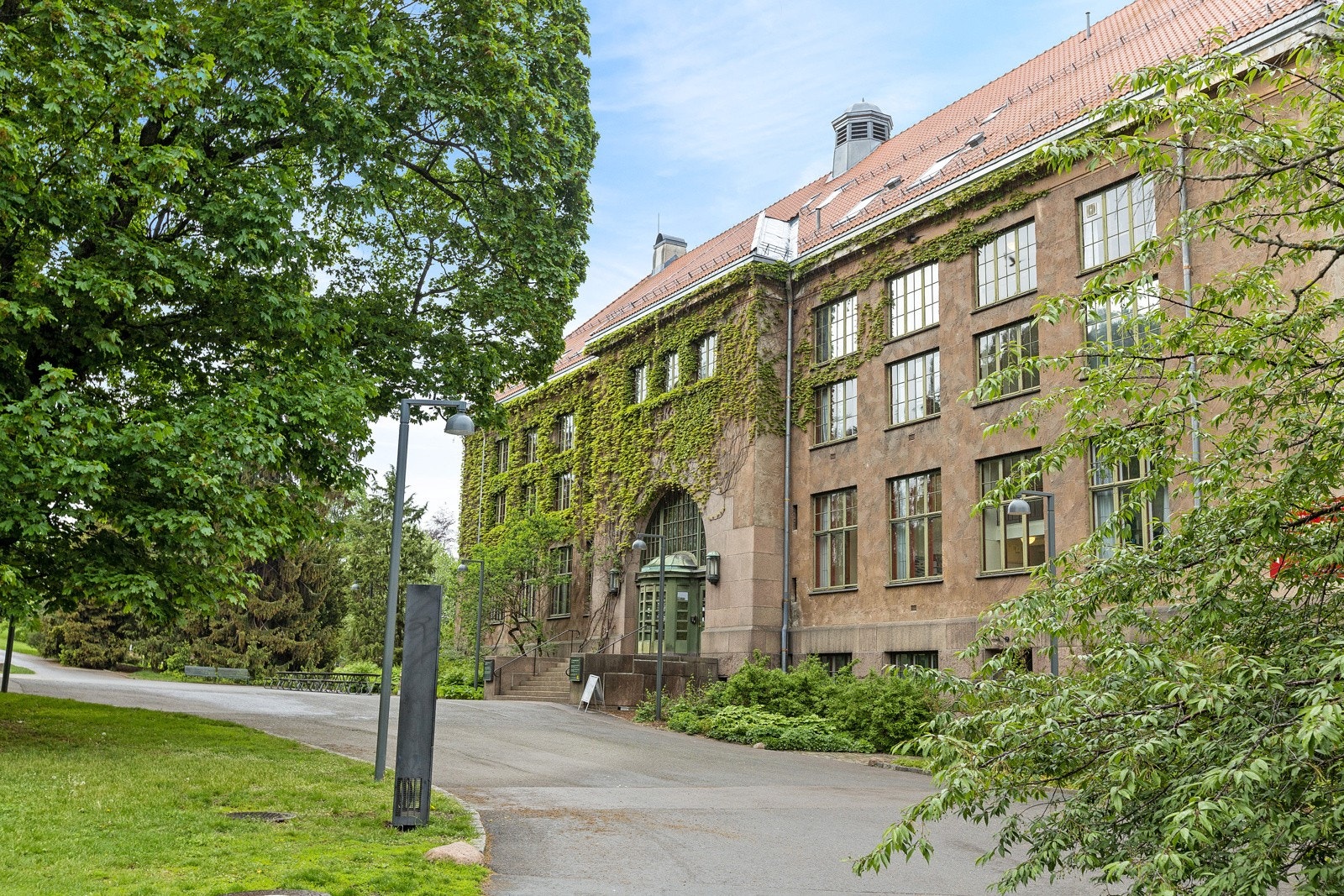 Botanisk Hage. Galleribilde