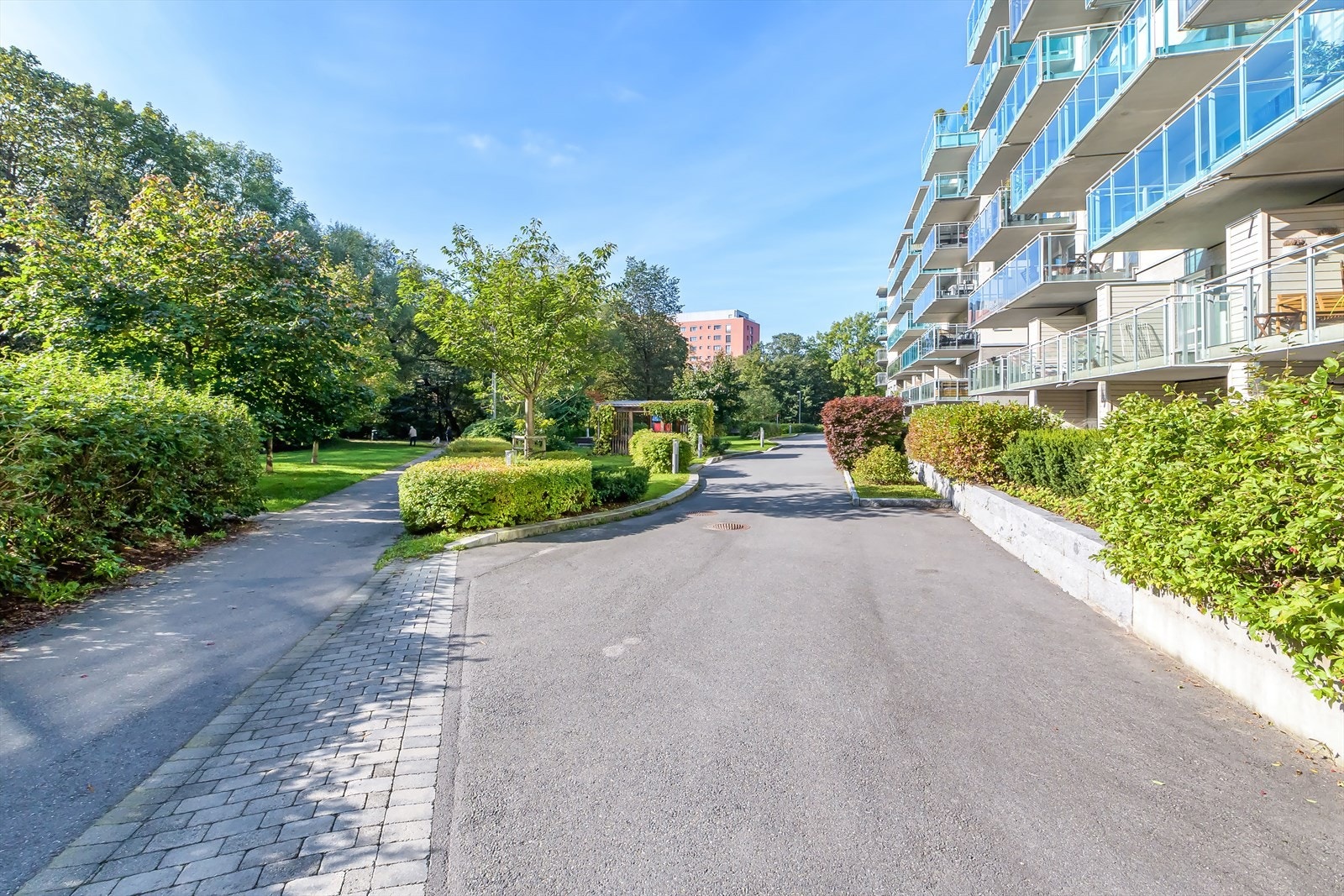 Her bor du i sentralt ved populære Nydalen, med kort vei til et omfattende service- og kollektivtilbud Galleribilde