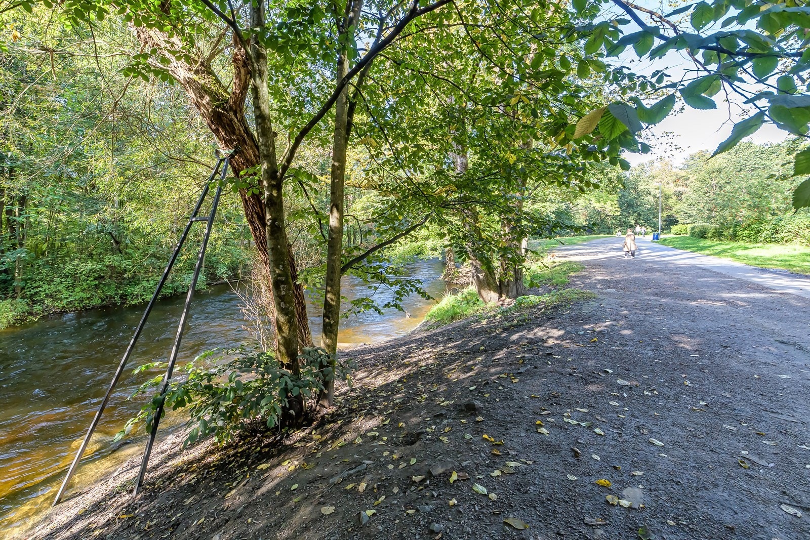 Akerselva renner gjennom området og er med på å forsterke den idylliske opplevelsen av området Galleribilde