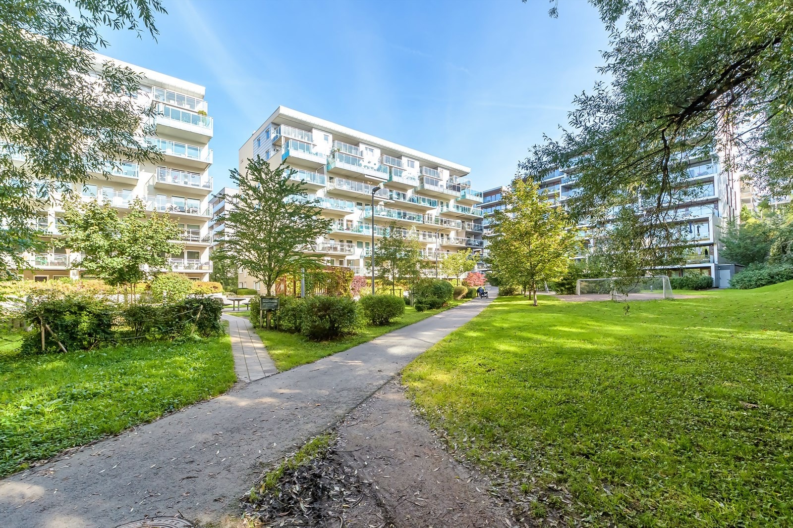 Selv om området er meget sentralt, er det likevel rolig og barnevennlig med kort vei til flotte turområder Galleribilde