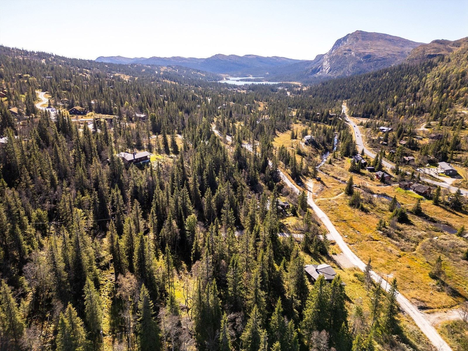 I området er det flere gode fiskevann og rundt Haglebuvannet er anlagt gang- og sykkelsti. Galleribilde