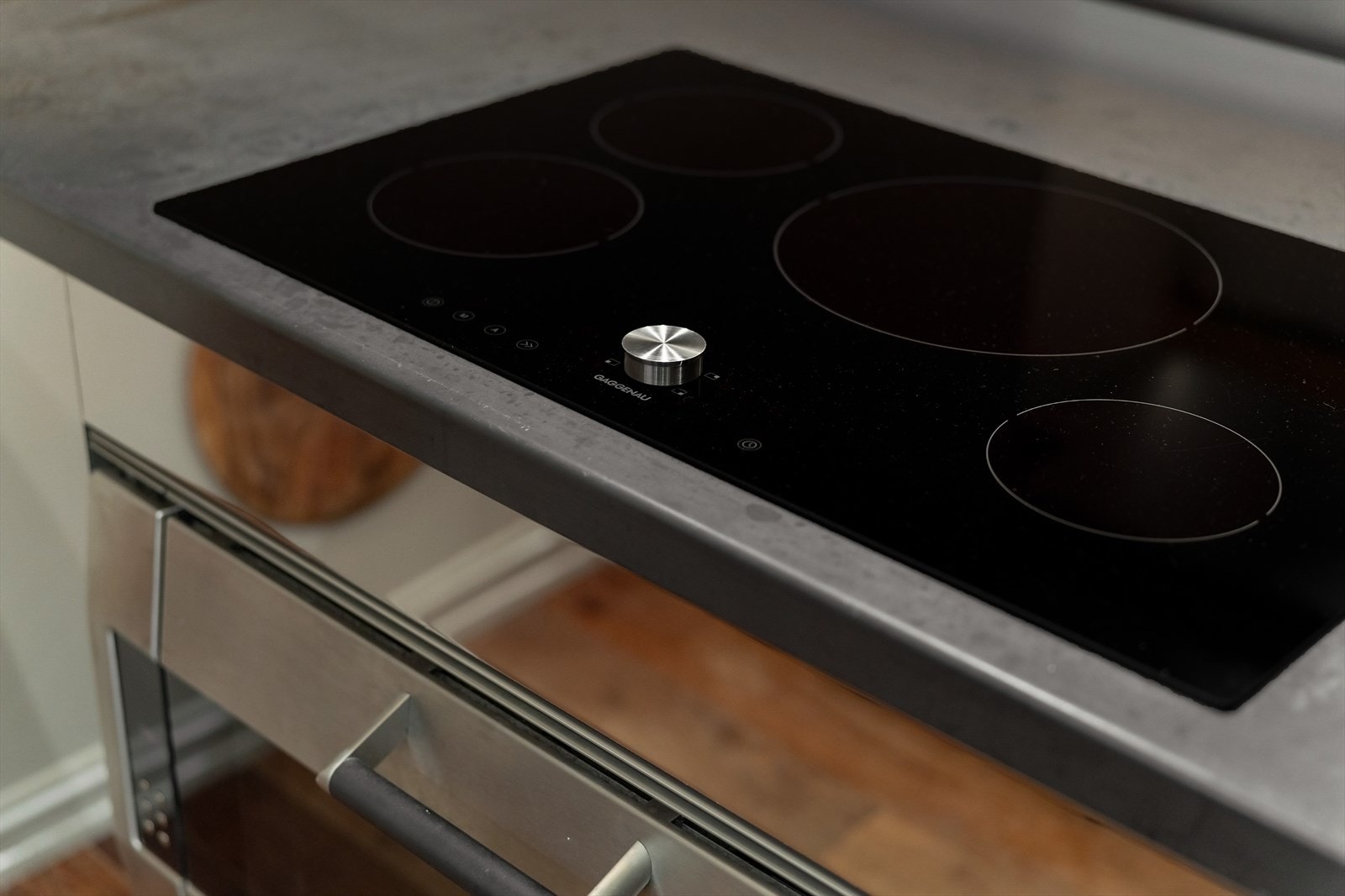 Innredningen har integrerte hvitevarer fra bla. Gaggenau Galleribilde