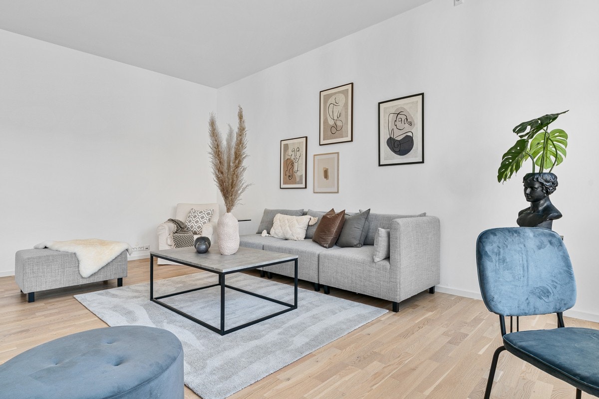 De nøytrale fargevalgene gjør det enkelt å sette sitt eget preg på interiøret. Galleribilde