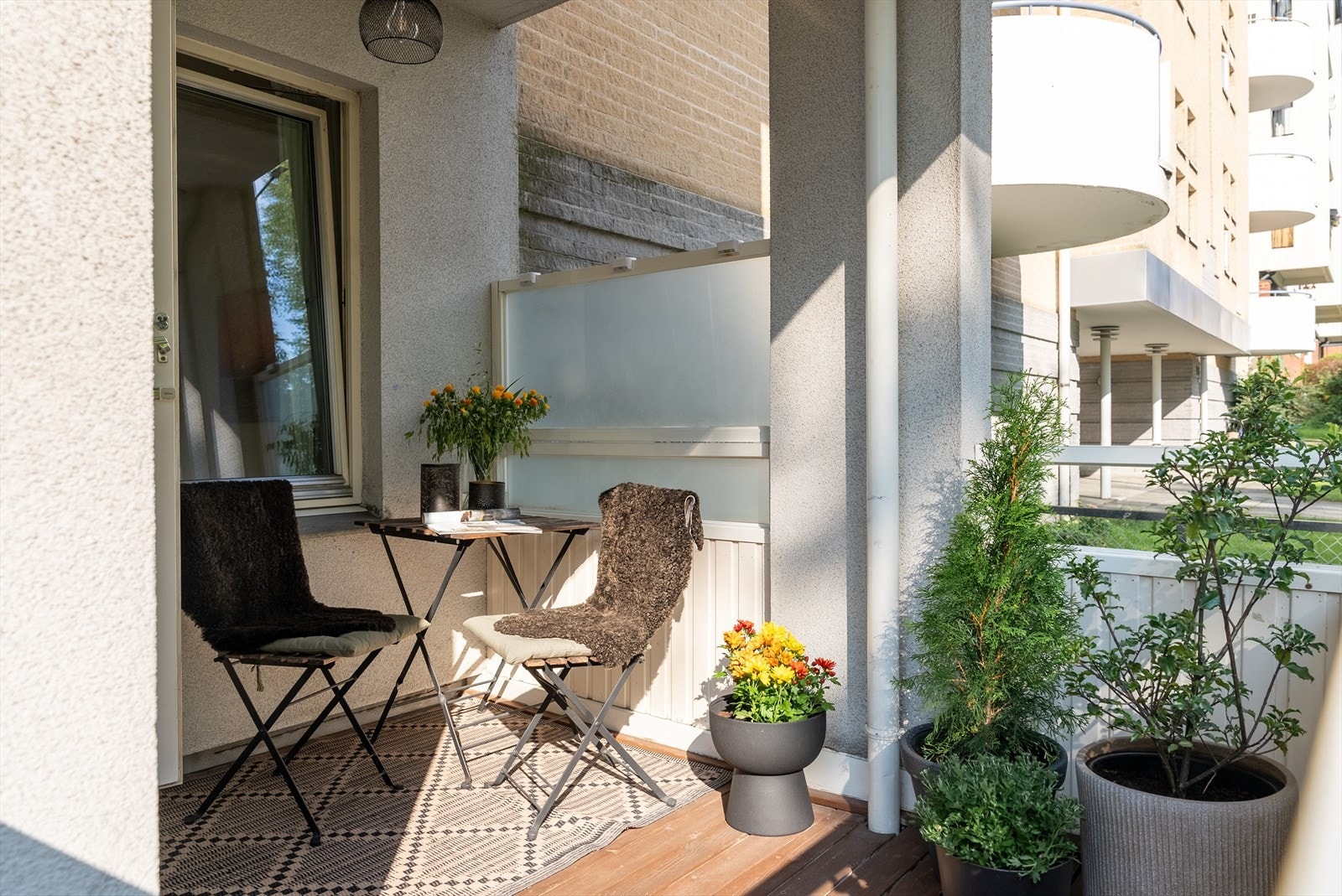 Balkongen utgjør ca. 5 m² og er østvendt. Galleribilde