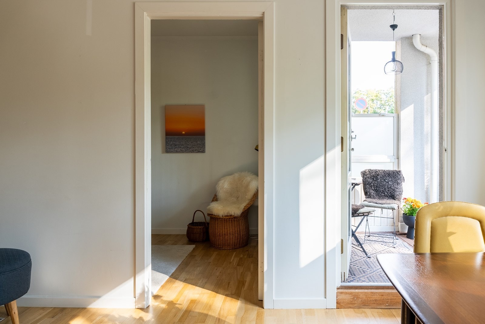 Fra stuen tar du deg til soverommet. Galleribilde