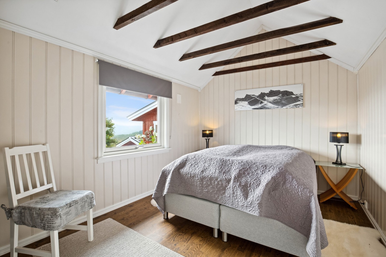 Fint soverom i påbygd ny-del Galleribilde