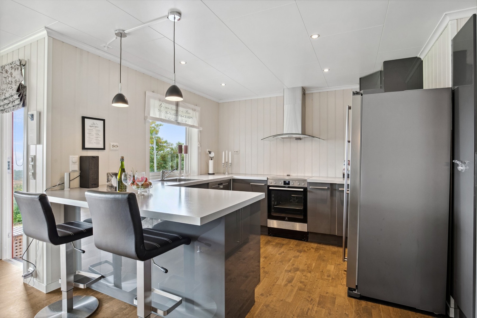 Kjøkken med barløsning Galleribilde