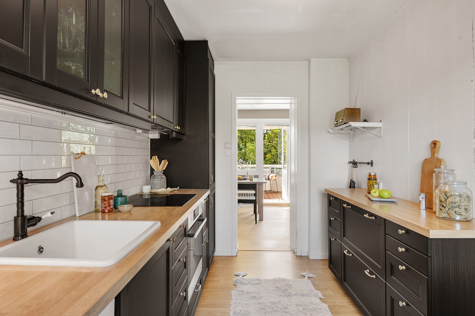 Nytt blandebatteri fra 2019 og ny vannlås fra 2023 Galleribilde