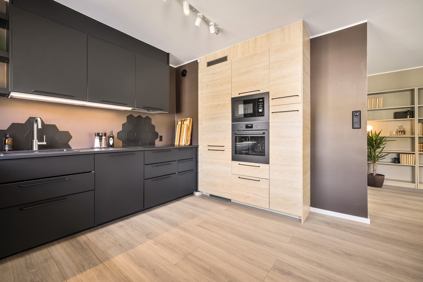 Alle integrerte hvitevarer medfølger handelen Galleribilde