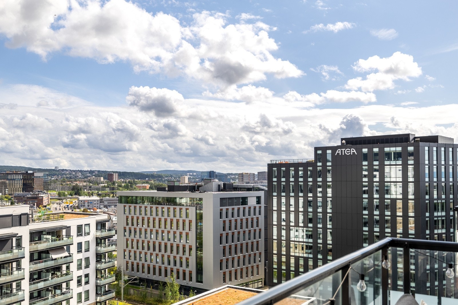 Høyt og fritt med utsikt over Oslo Galleribilde