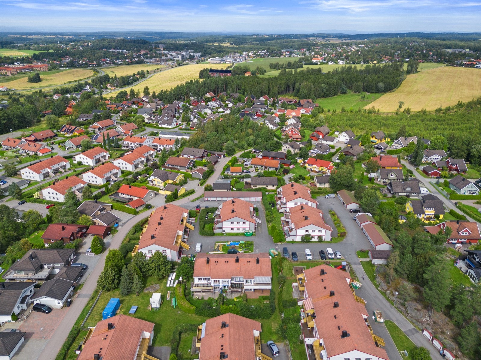 Det er kort vei til lysløype, og fra leiligheten er det gangavstand til Harahuken gapahuk og bålplass. Galleribilde