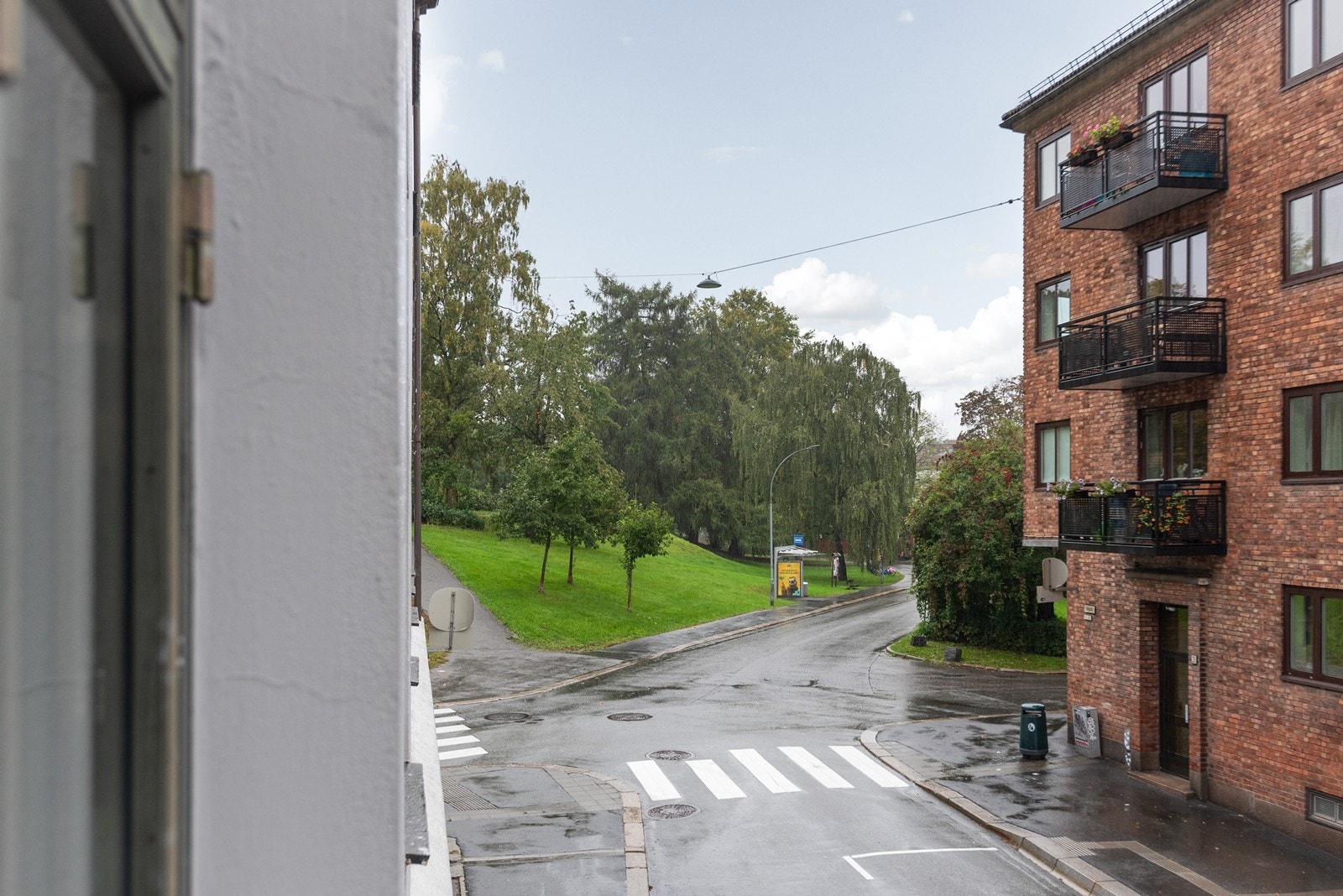 Utsynet mot Kampen parken fra leiligheten. Galleribilde