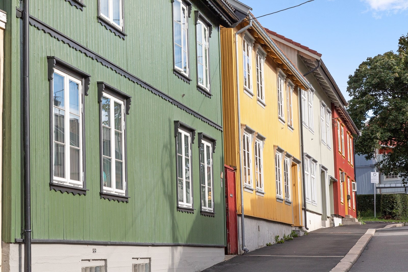 Kampen er kjent for sin hyggelige trehusbebyggelse. Galleribilde