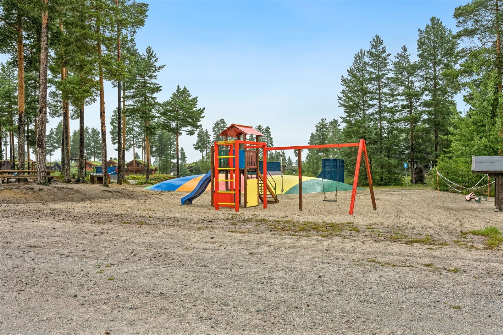 Felles lekeområde er et yndet sted for barna på hyttefeltet. Galleribilde
