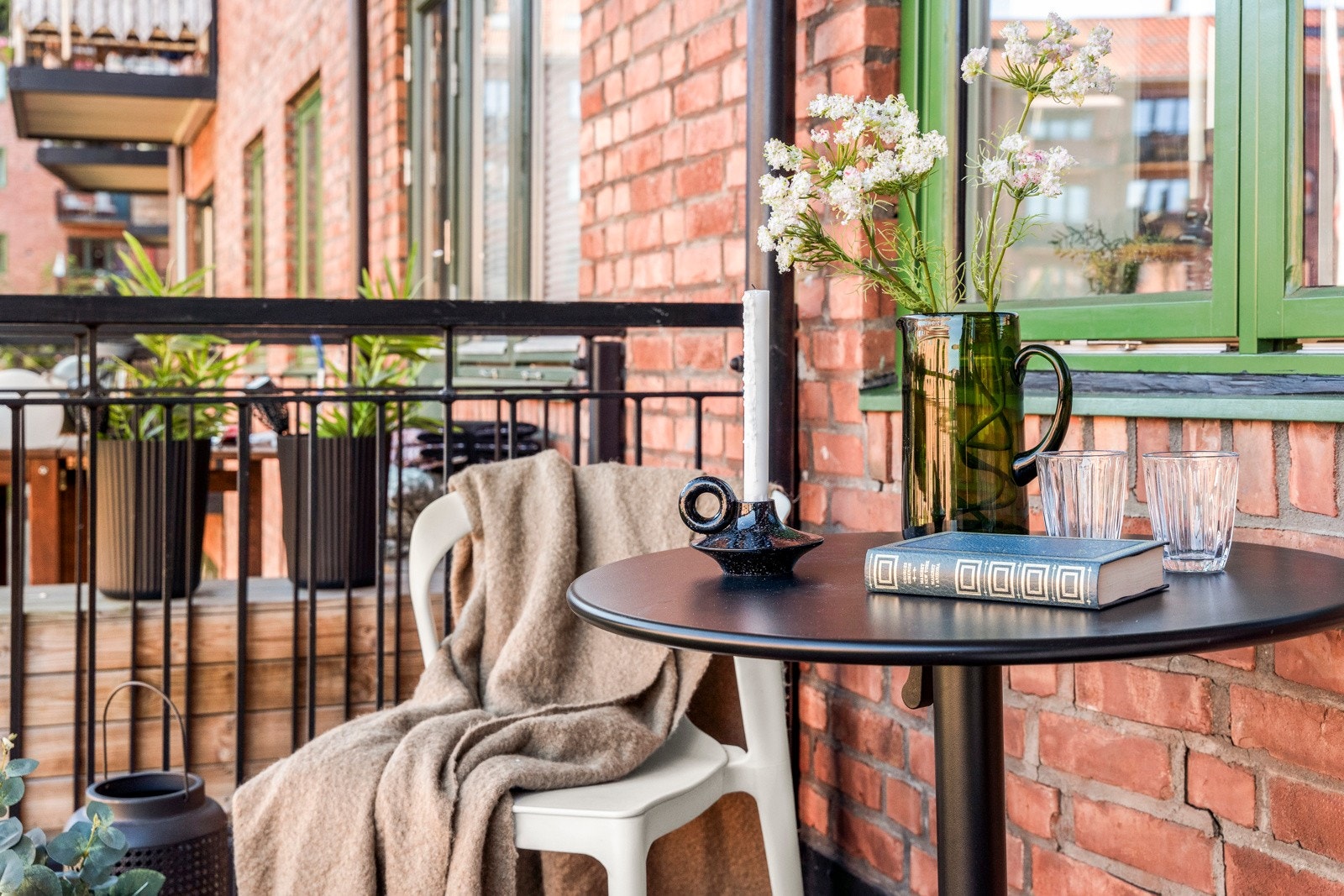 Fra stuen er det utgang til solrik balkong på ca. 4m² Galleribilde