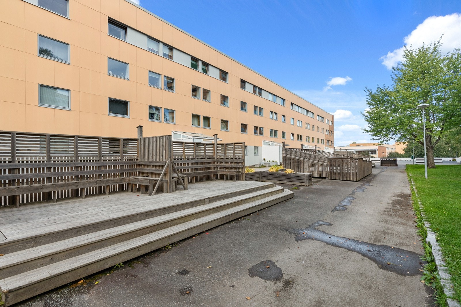 Pent opparbeidet fellestomt. Galleribilde
