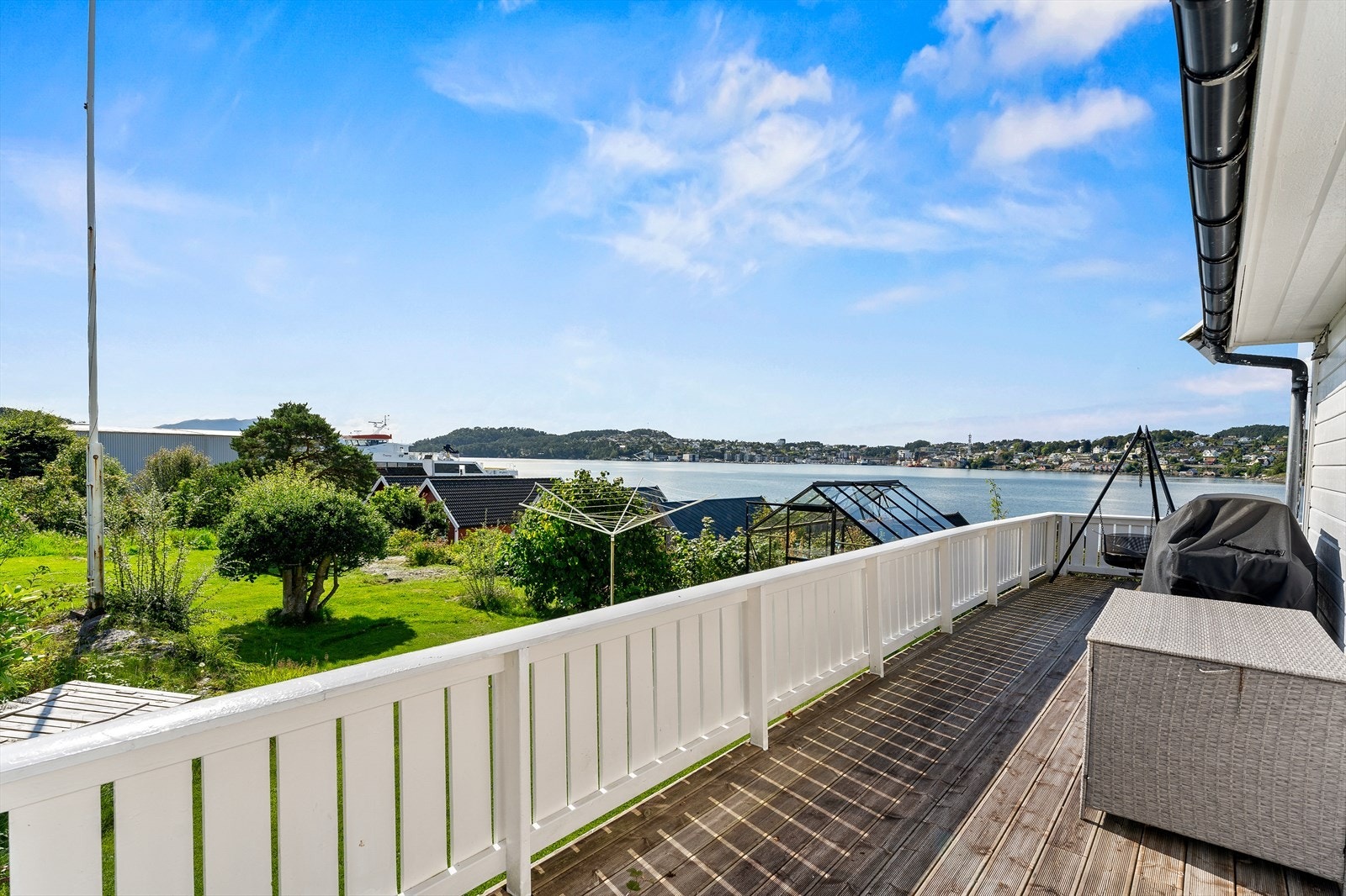 Usjenert og skjermet. Galleribilde