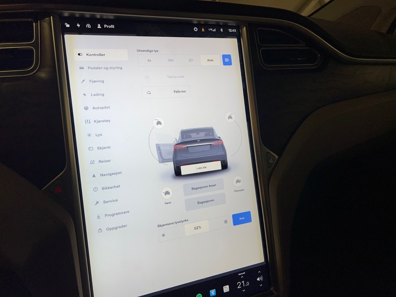 Tesla Model X 24