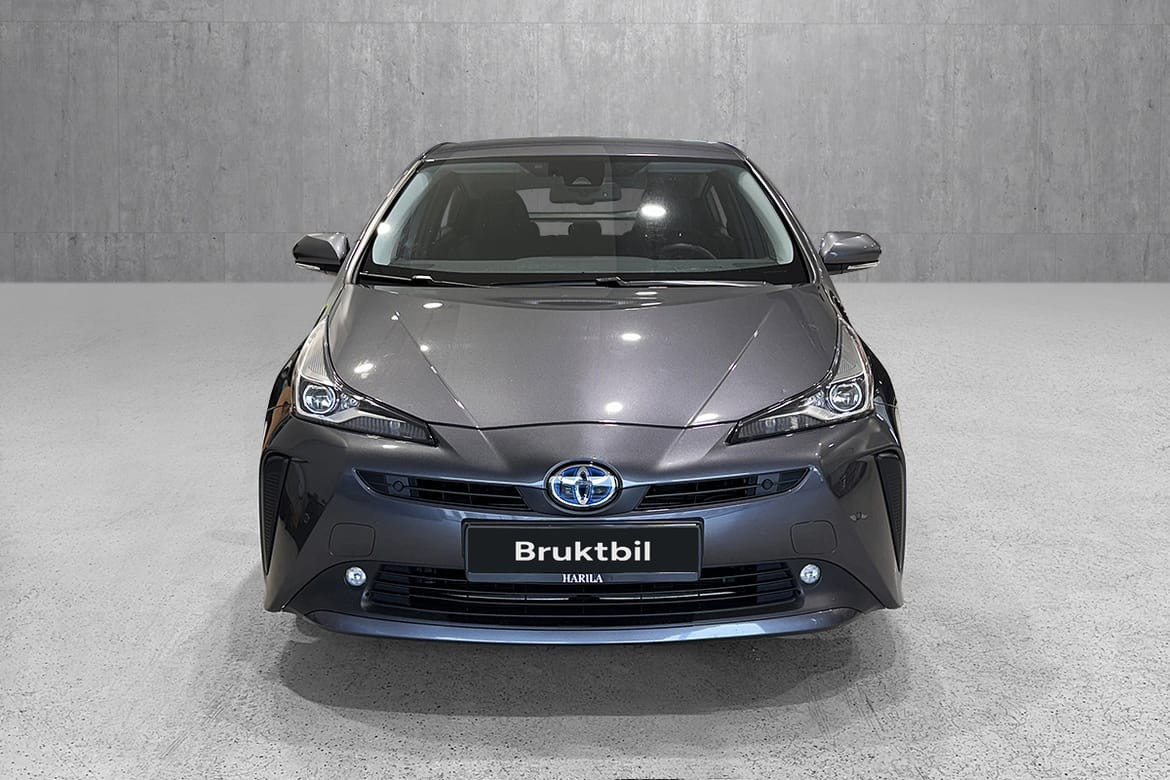 Toyota Prius 1,8 VVT-i Hybrid AWD-i Executive 2
