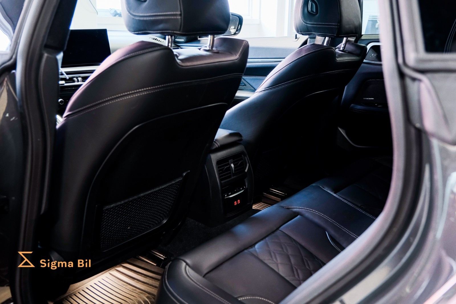 Bilde av BMW i4 M50
