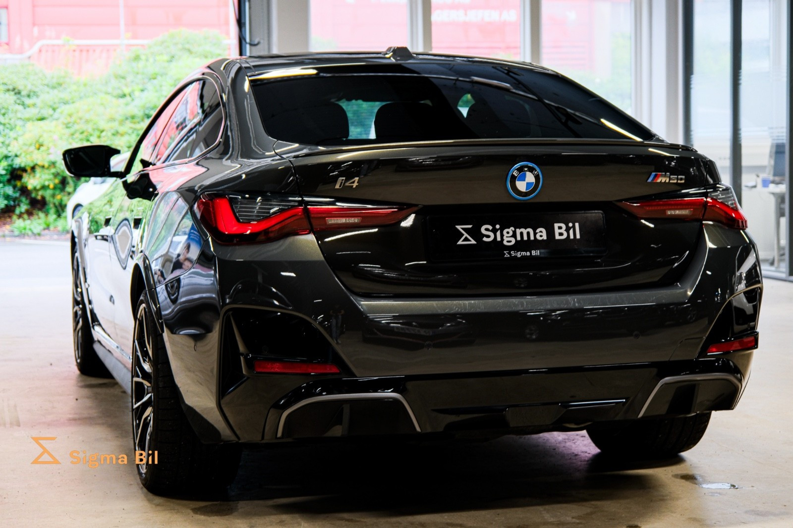 Bilde av BMW i4 M50
