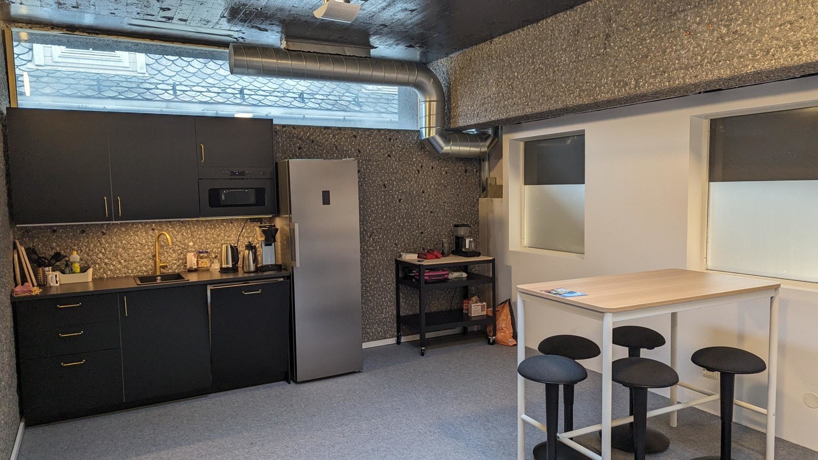 Moderne kjøkkeninnredning Galleribilde