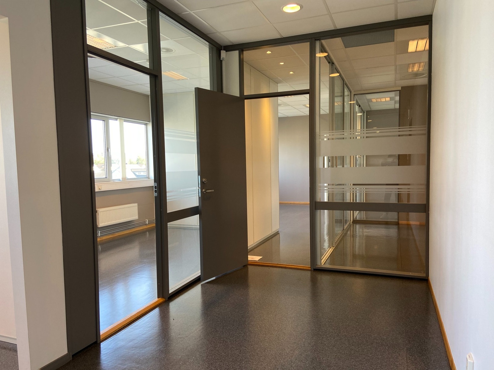 Cellekontor med muligheter for å tilpasse/flytte vegger Galleribilde