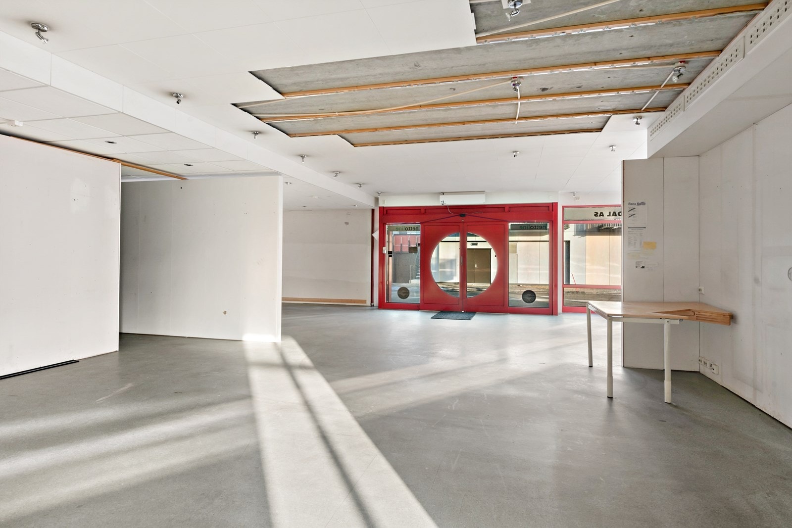 Bilde tatt fra første etasje. Galleribilde