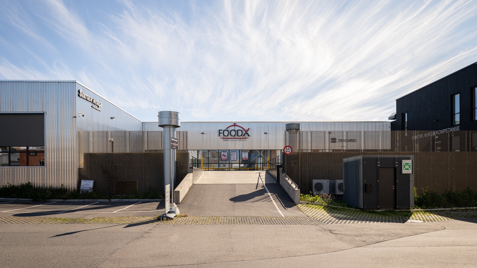 Moderne lokaler på Brobekk. Galleribilde