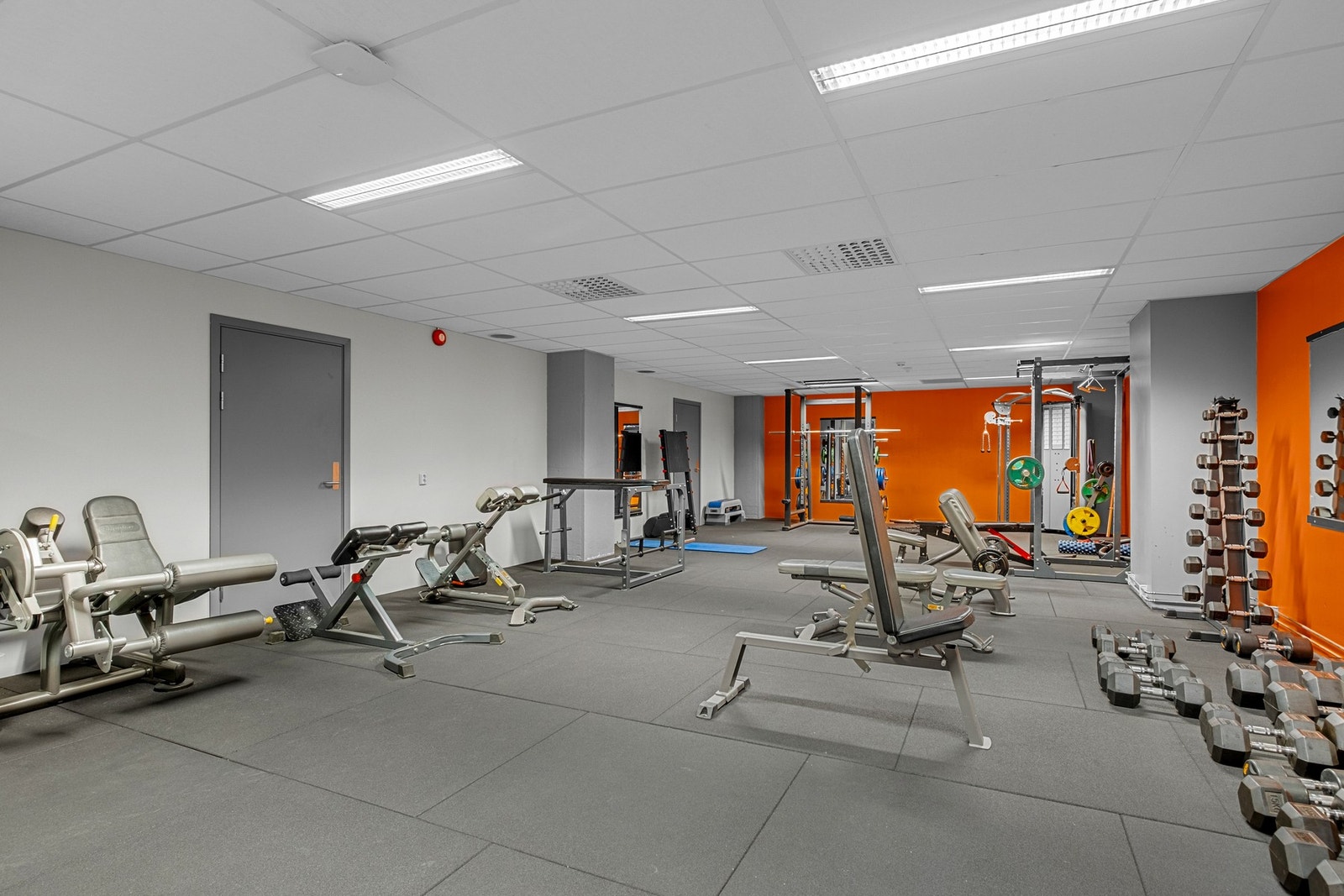 Treningsrom i kjeller Galleribilde