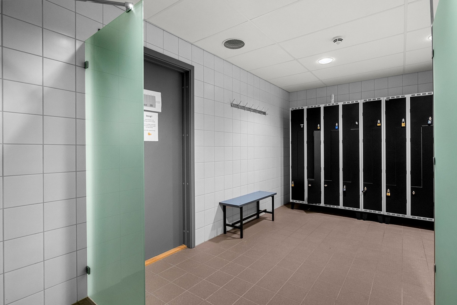 Garderobe Galleribilde