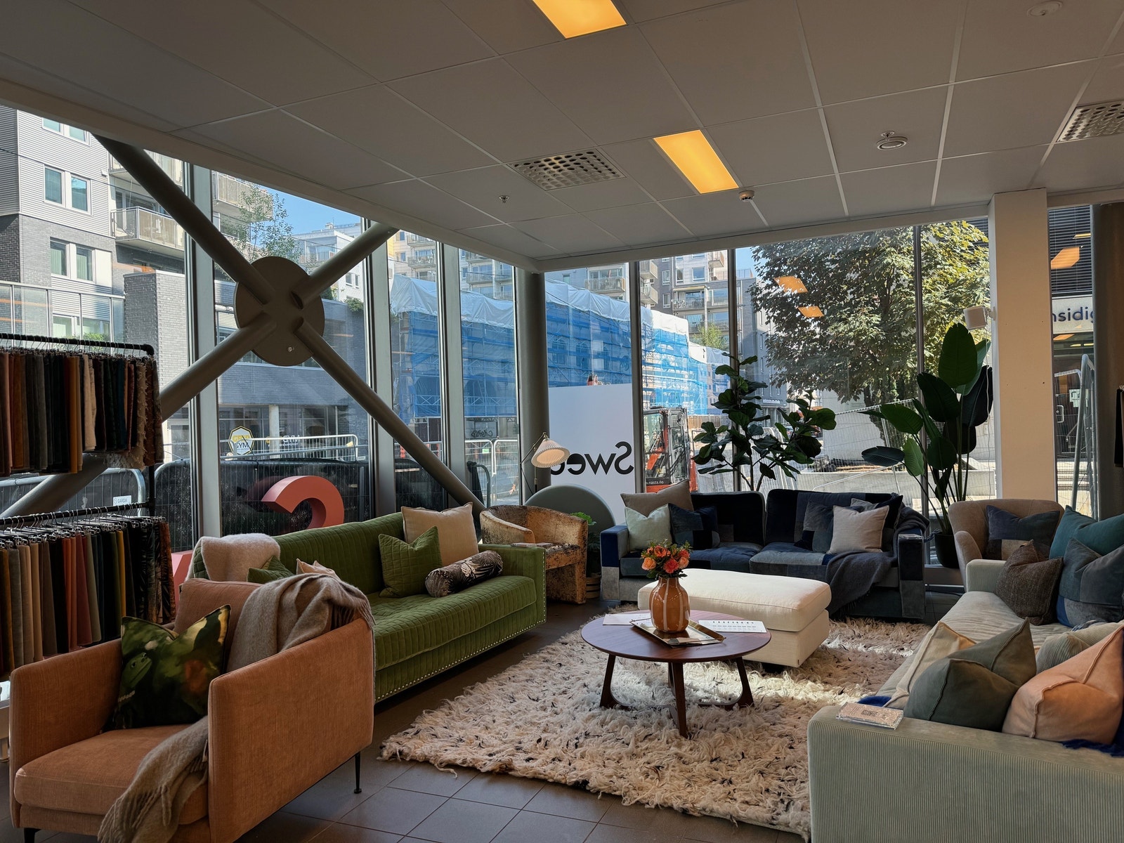 Lokalet har god eksponering mot publikum, passer fint til prosjektkontor Galleribilde