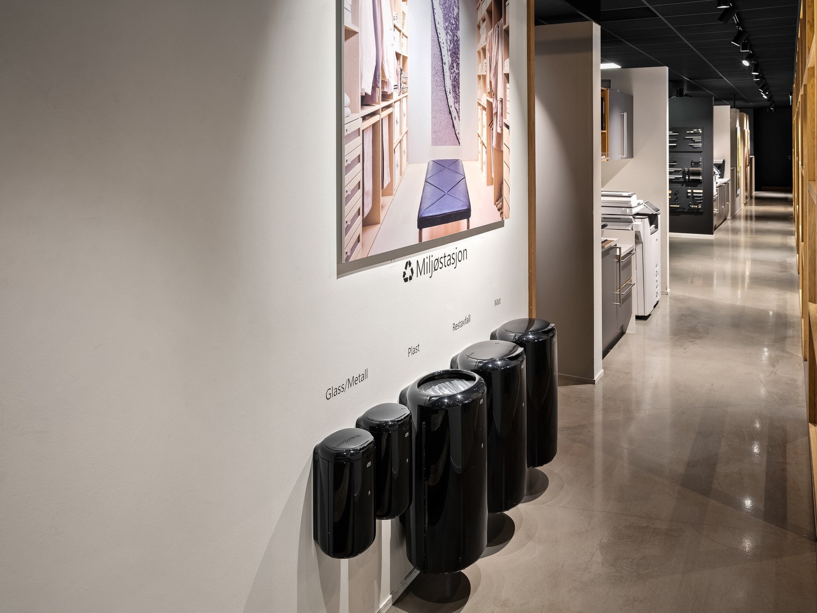 Eksempel på søppelsortering Galleribilde