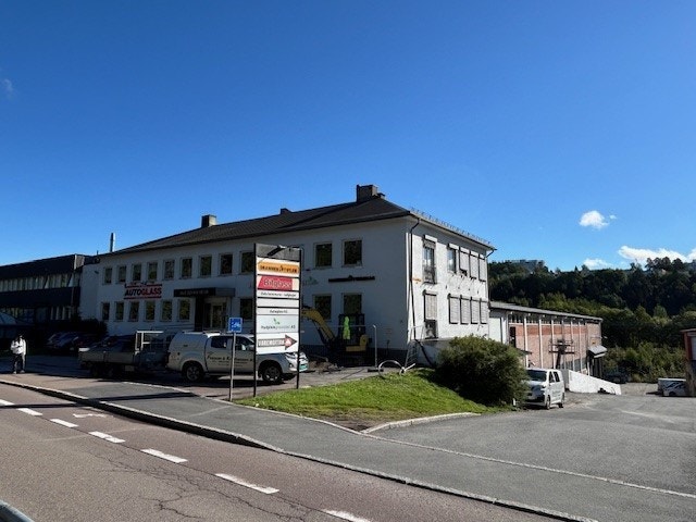 Ole Deviks vei 26
Nedkjøring til lager 003 til høyre på bildet Galleribilde