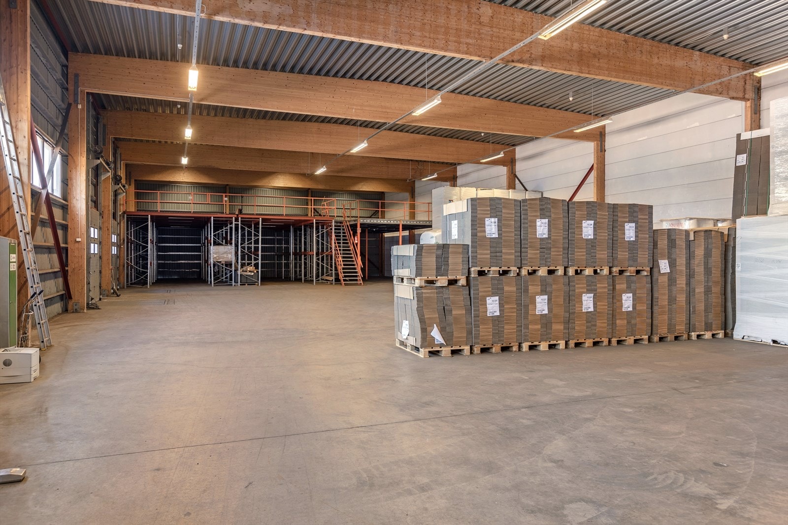 Kaldtlager med 2 standard lasteramper Galleribilde